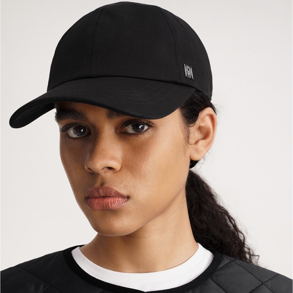 Toteme Black Baseball Cap